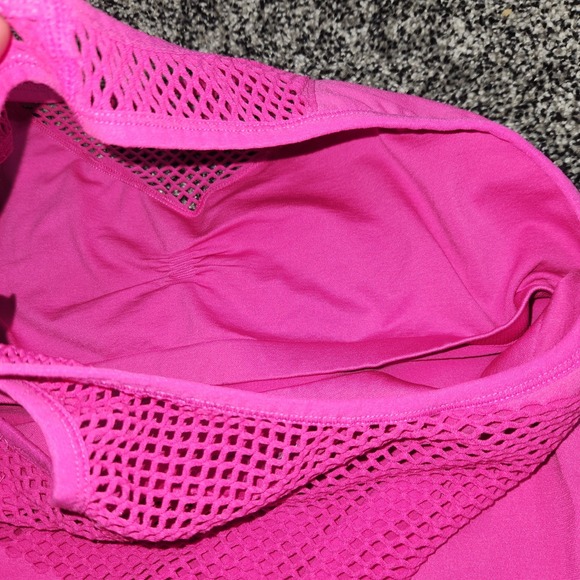 Beachbody Mesh Fishnet Tank Top Pink Fushcia Women L,Stretch Built In Bra No Pad - Picture 6 of 7